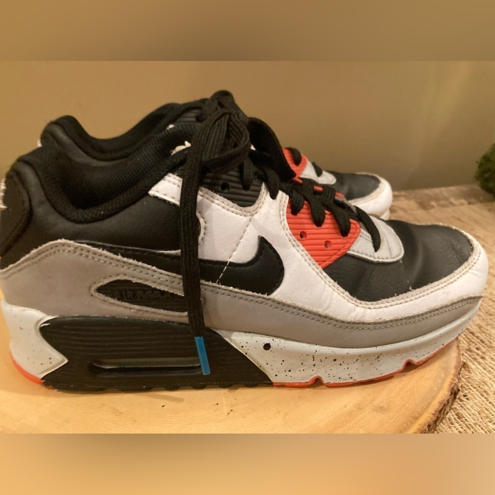NIKE AIR MAX 90 WHITE/BLCK-TURF ORANGE US MEN SZ-6 - Picture 2 of 11
